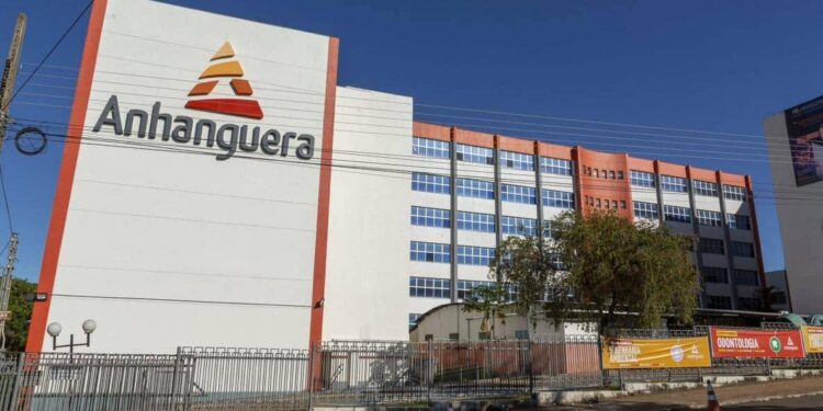 Faculdade Anhanguera e Mover ofertam 10 mil vagas gratuitas para formação profissional