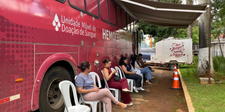 HDT realiza ação de doação de sangue e reforça apoio ao Hemocentro de Goiás