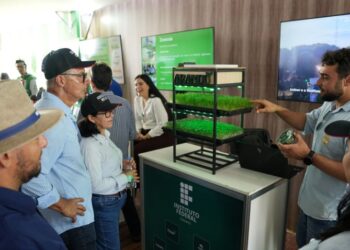 Vitrines tecnológicas levam experiência imersiva na Tecnoshow COMIGO