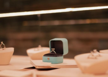 Tiffany & Co. Celebra Dia das Mães em Goiânia ao lado de Lala Rudge