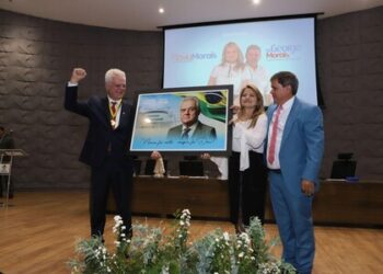 CEO do CIEE é homenageado em sessão solene na Alego