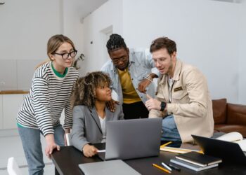 Evento gratuito em Goiânia prepara universitários para o mercado de trabalho