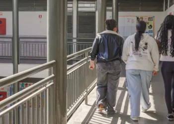 Goiás acompanha avanço na redução do abandono no ensino médio