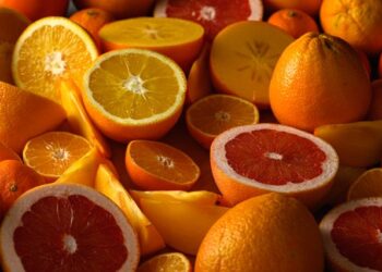Campanha incentiva goianos a consumirem frutas cítricas