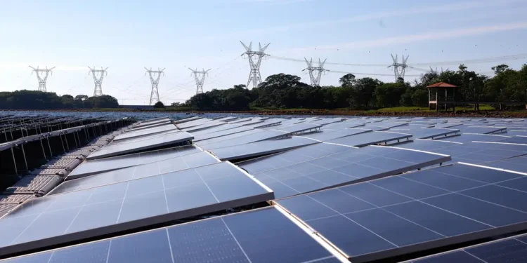 Sicoob UniCentro Br disponibiliza R$ 30 milhões para investimentos em energia solar