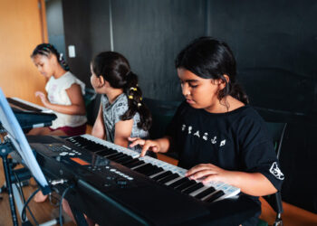 Sesc Centro abre matrículas para cursos de música, dança, teatro e circo em Goiânia