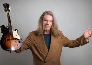 Humberto Gessinger encerrará a Turnê Acústicos Engenheiros do Hawaii em Goiânia, neste sábado (25)