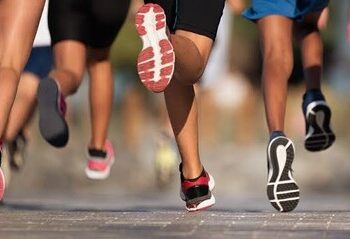 Corrida Unimed + Sicoob reforça compromisso com saúde e bem-estar, em Anápolis