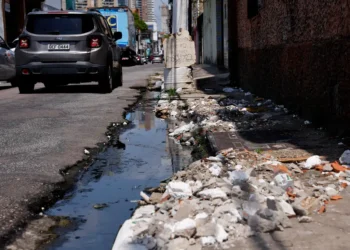 Região metropolitana de Goiânia ainda tem 18,9% da população sem coleta de esgoto