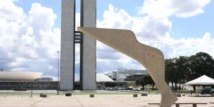 Concrejato abre 70 vagas em Brasília para obras de restauro da Praça dos Três Poderes