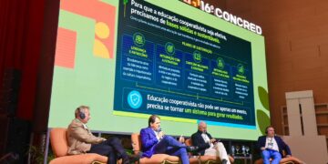 Cultura cooperativista é o que diferencia as cooperativas dos bancos, defendem presidentes de centrais no 16º Concred