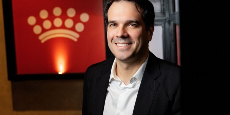 Fernando Ferroni assume a presidência da ROYAL CANIN Brasil