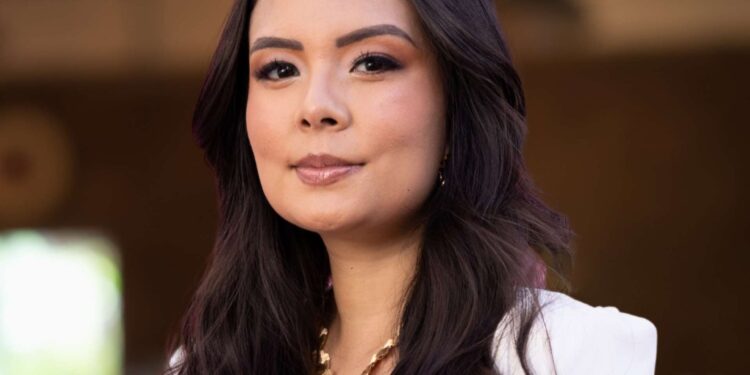 Karina Sato lança Ressoa Joias em Goiânia