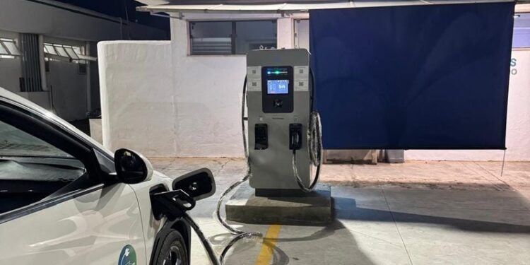 NeoCharge amplia soluções de recarga para veículos elétricos