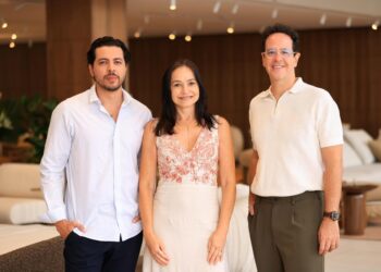 Breton reúne arquitetos em brunch para celebrar Breton Signature