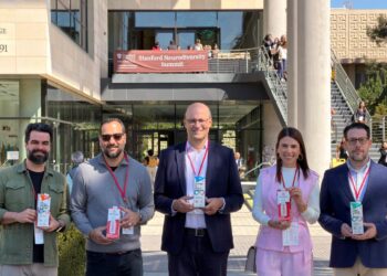 Com liderança autista, campanha brasileira de conscientização sobre autismo chega em Stanford