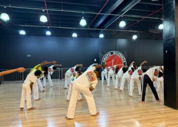 Programação gratuita de capoeira movimenta o Shopping Cerrado neste sábado (26)
