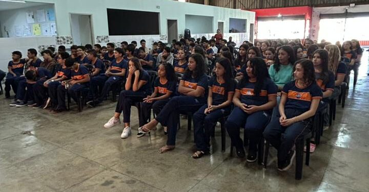 Instituto Equatorial oferece preparação para jovens de Aparecida de Goiânia ingressarem no mercado de trabalho