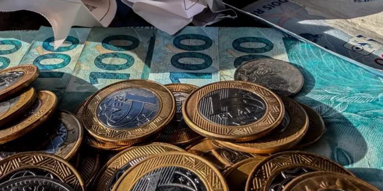 Negociação de dívidas cresce 36% em Goiás entre maio e agosto, aponta Serasa