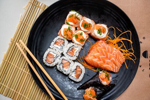 Dia do Sushi: tradição japonesa conquista paladares e inspira diferentes combinações de sabores