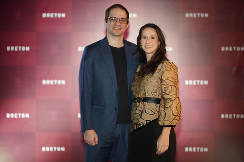 Breton reúne arquitetura, design e convidados em noite de celebração