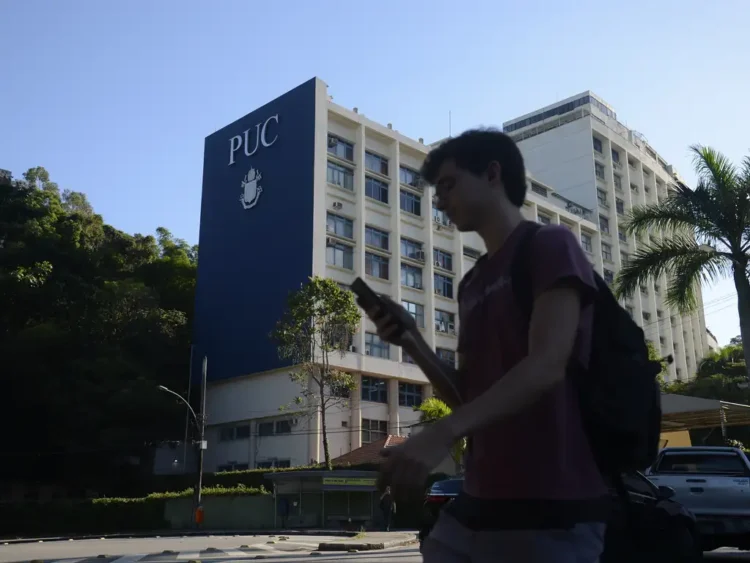 MEC publica edital para vagas remanescentes do Fies 2026/2