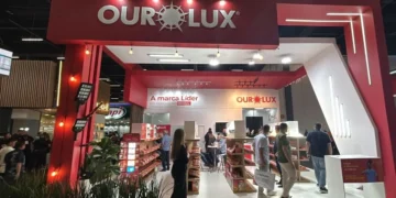 Ourolux lança portfólio de energia solar com mais de 20 produtos para iluminação