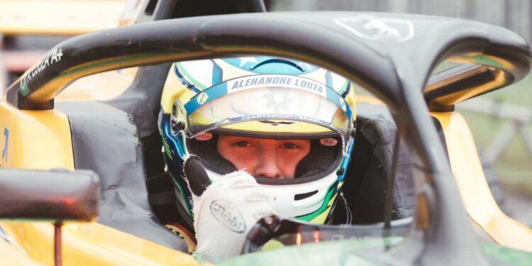 Alexandre Louza disputa F4 CEZ Championship na etapa da Hungria