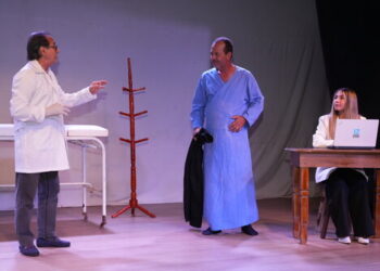 Cia Carlos Moreira convoca público para ocupar espaços culturais com a campanha #VáAoTeatro